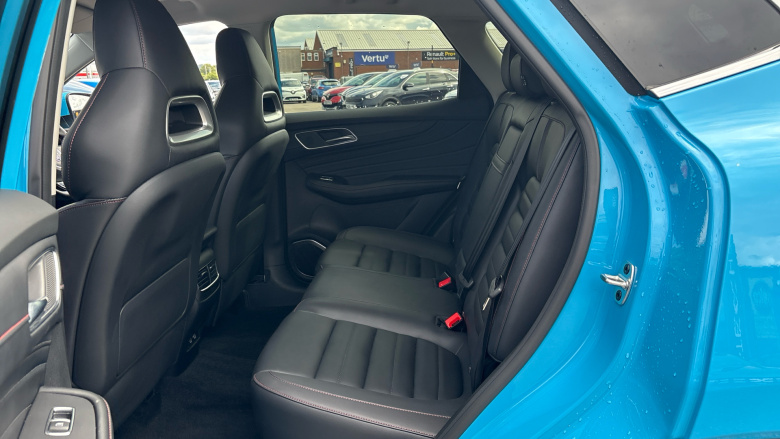 MG HS 1.5 T-GDI Trophy 5dr Petrol Hatchback